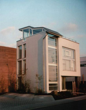 Gewerbehalle mit Büros_1